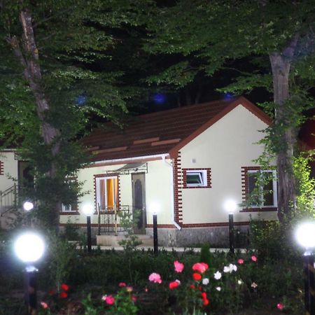 Selena Hotel Кусар Екстериор снимка