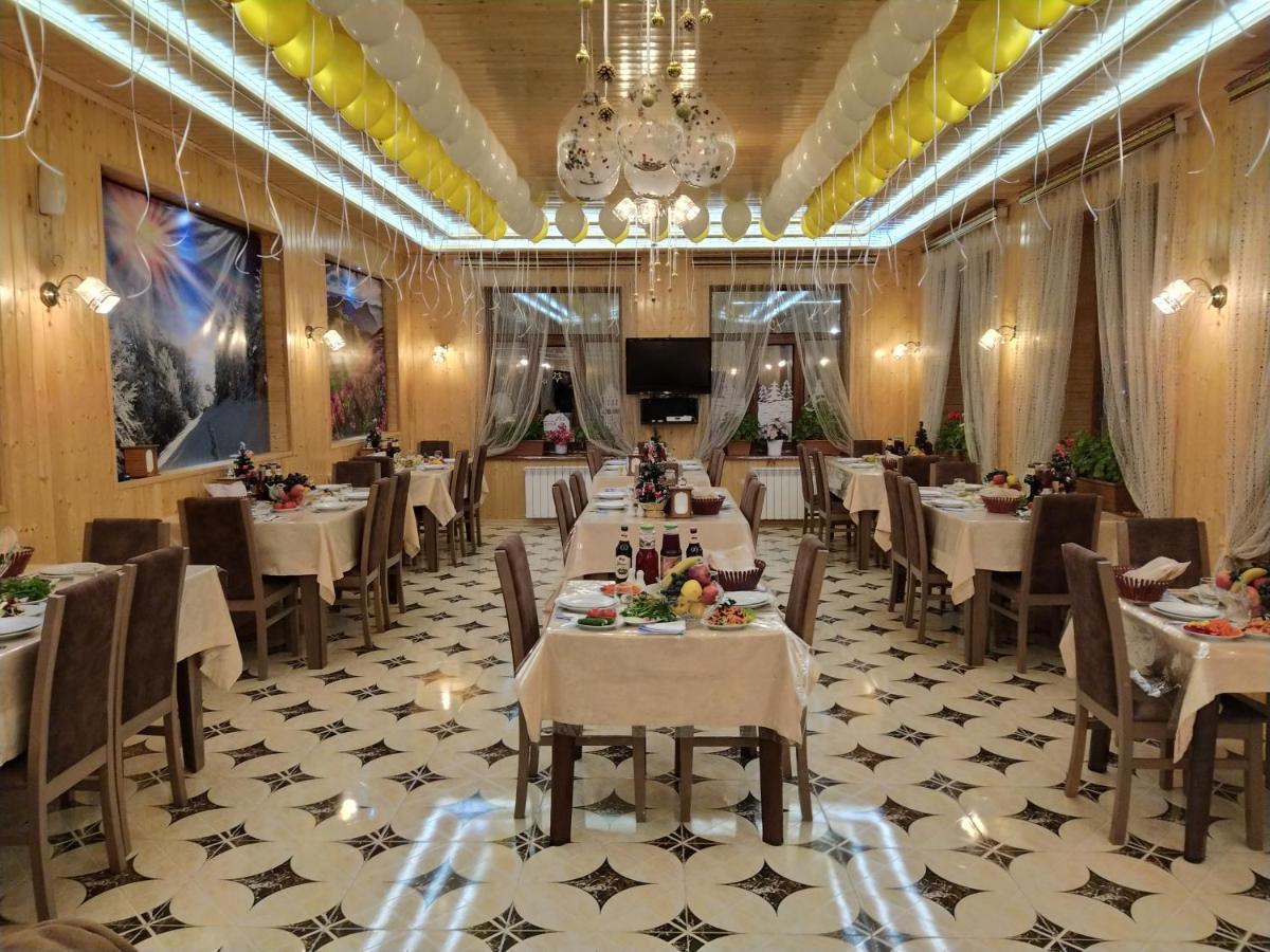 Selena Hotel Кусар Екстериор снимка