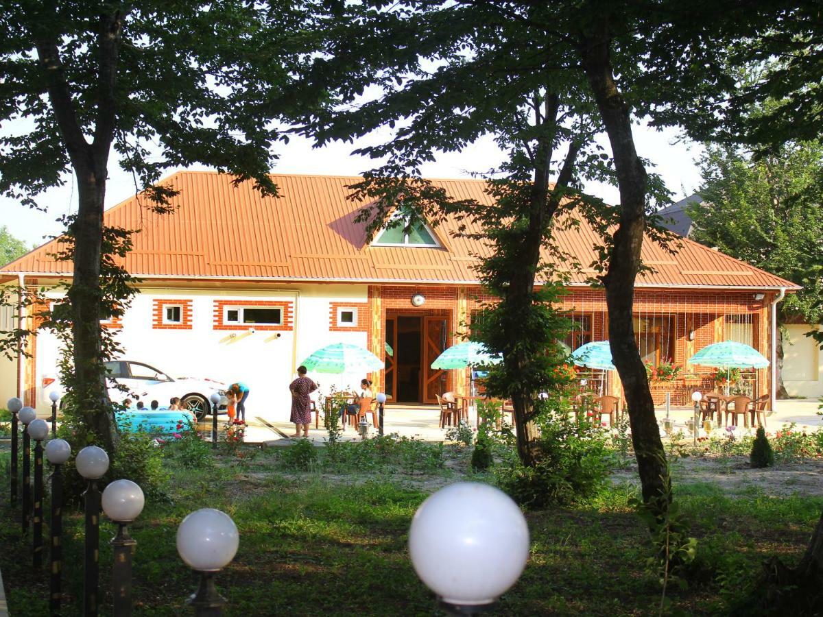 Selena Hotel Кусар Екстериор снимка