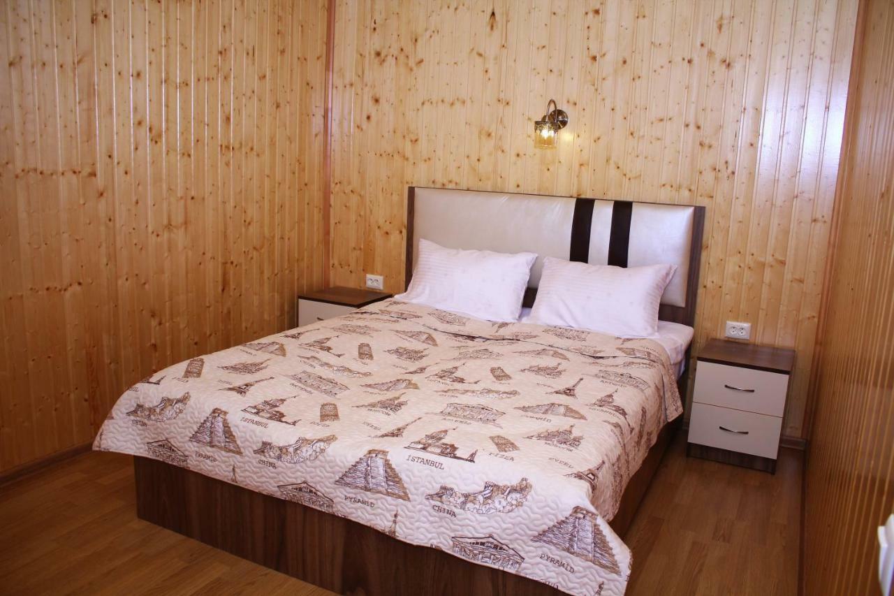 Selena Hotel Кусар Екстериор снимка