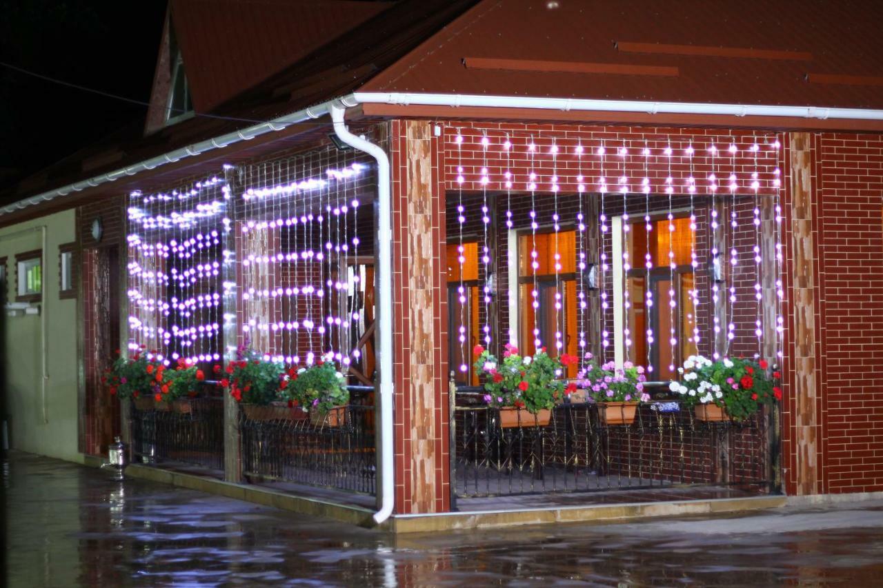 Selena Hotel Кусар Екстериор снимка
